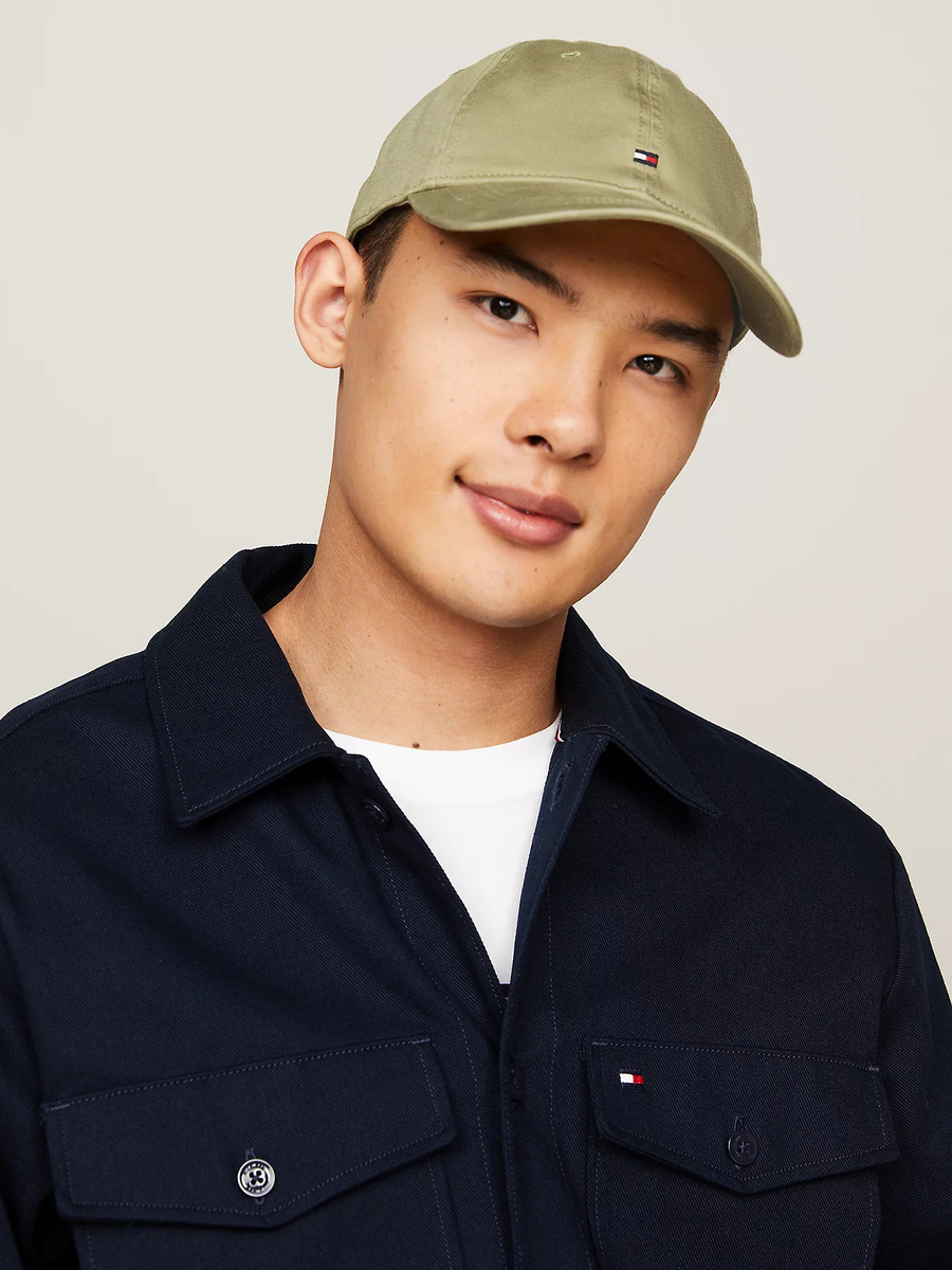 detail Tommy Hilfiger pánská khaki kšiltovka