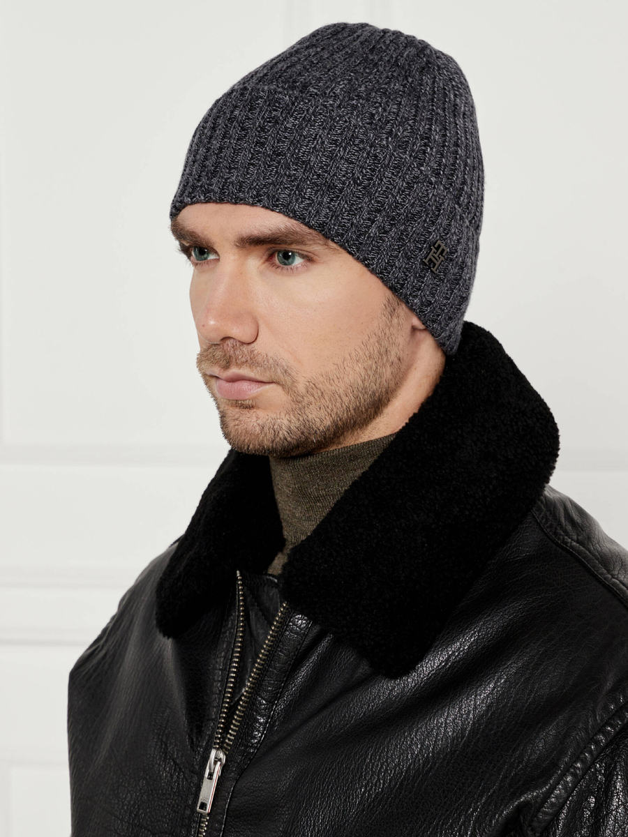 detail Tommy Hilfiger pánská čepice