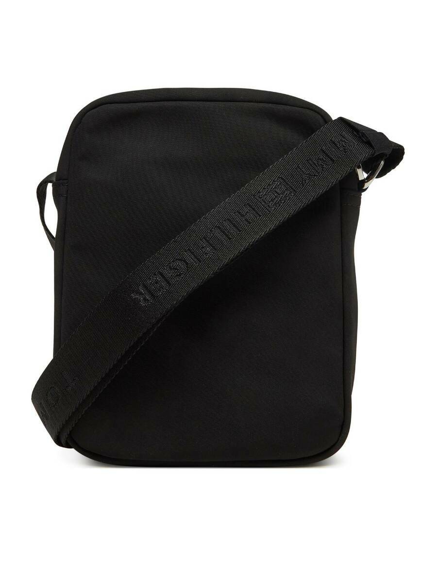 detail Tommy Hilfiger pánská černá taška přes rameno