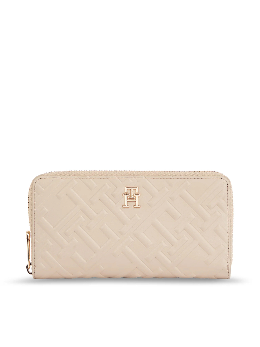 detail Tommy Hilfiger dámská béžová peněženka