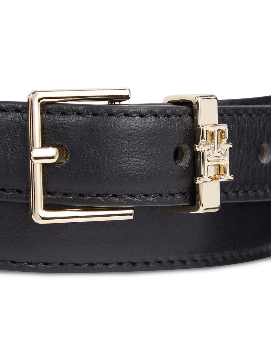 detail Tommy Hilfiger dámský černý pásek
