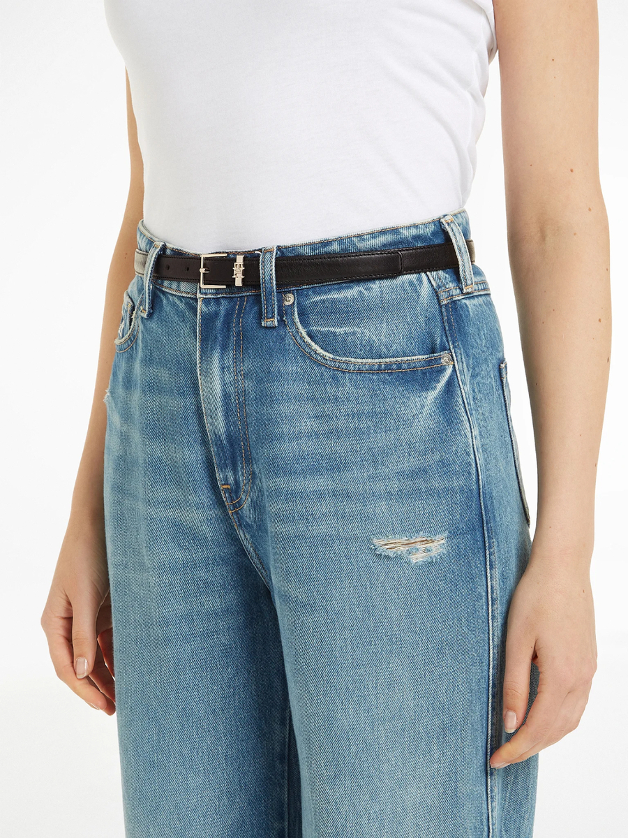 detail Tommy Hilfiger dámský černý pásek