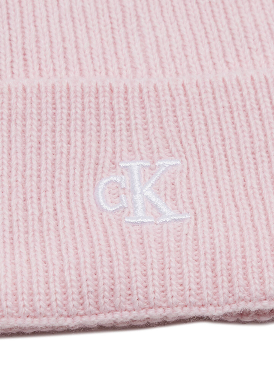 detail Calvin Klein dámská růžová čepice