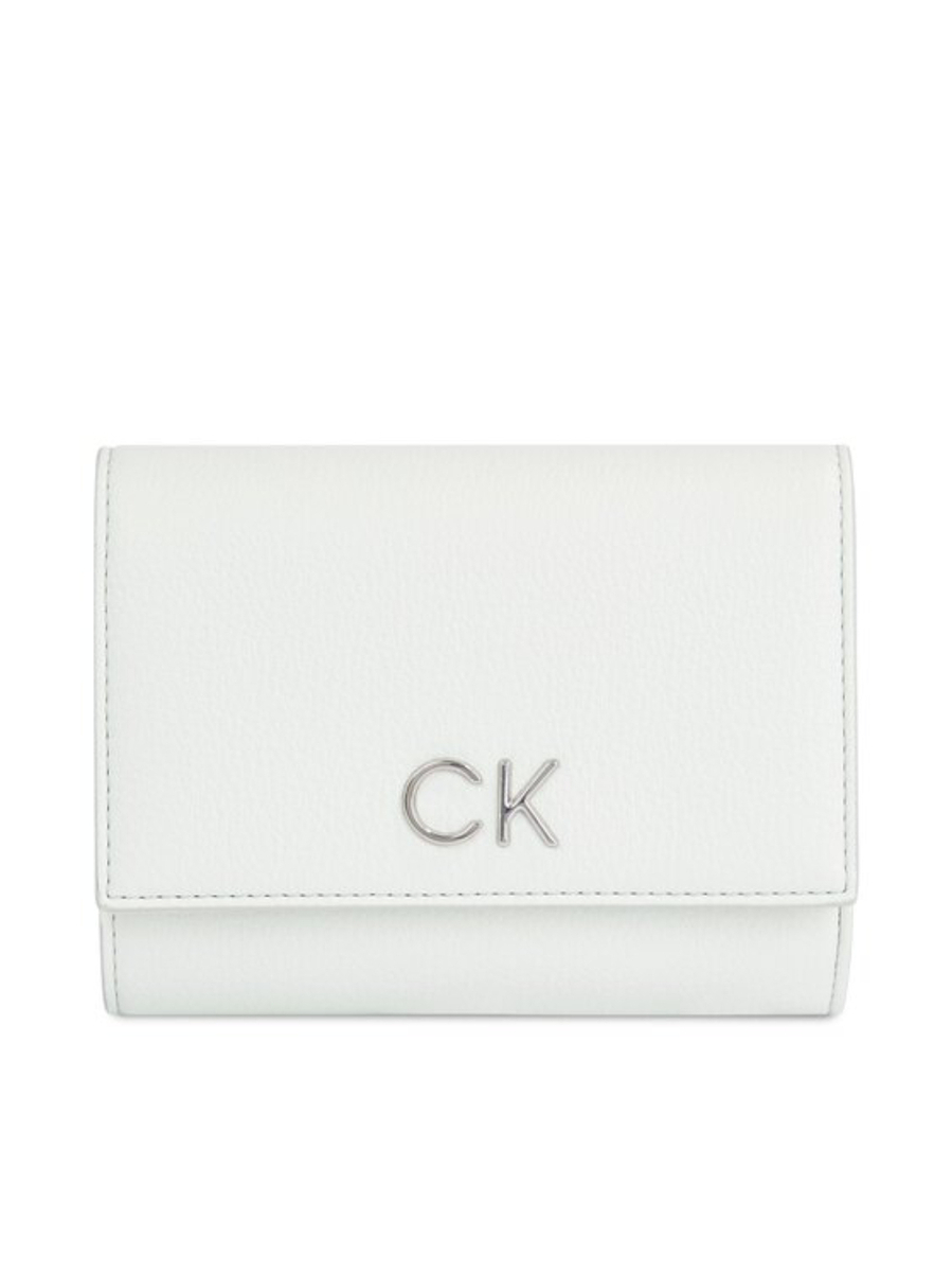 detail Calvin Klein dámská světle zelená peněženka