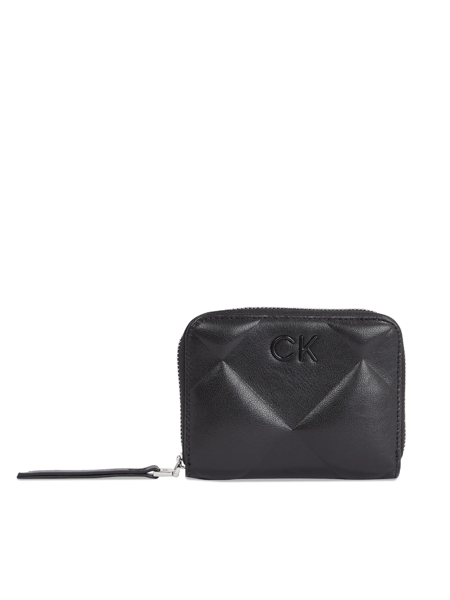 detail Calvin Klein dámská černá peněženka