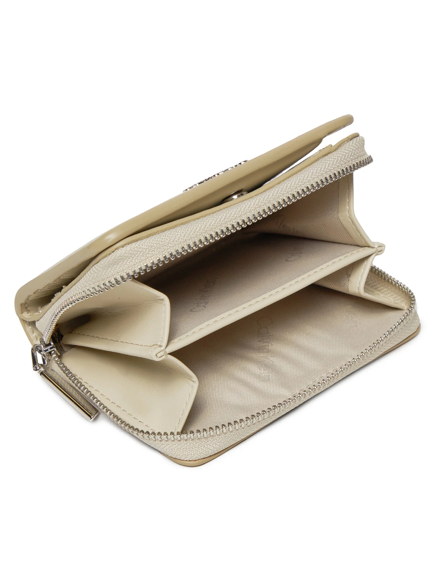 detail Calvin Klein dámská krémová peněženka