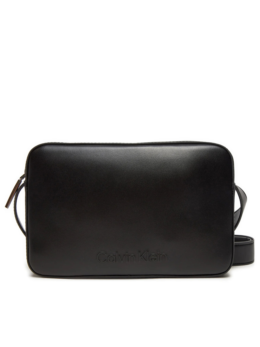 detail Calvin Klein dámské černé crossbody