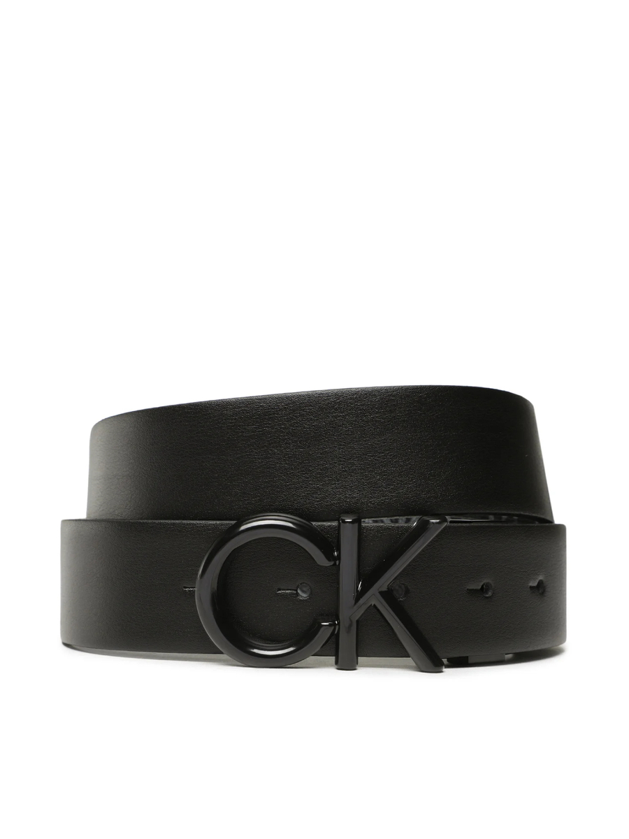 detail Calvin Klein pánský černý pásek
