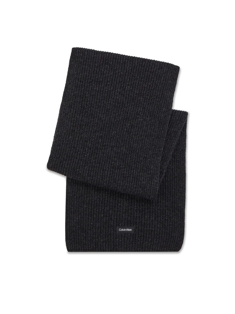 detail Calvin Klein pánská tmavě šedá šála