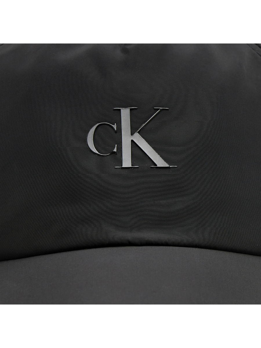 detail Calvin Klein pánská černá kšiltovka