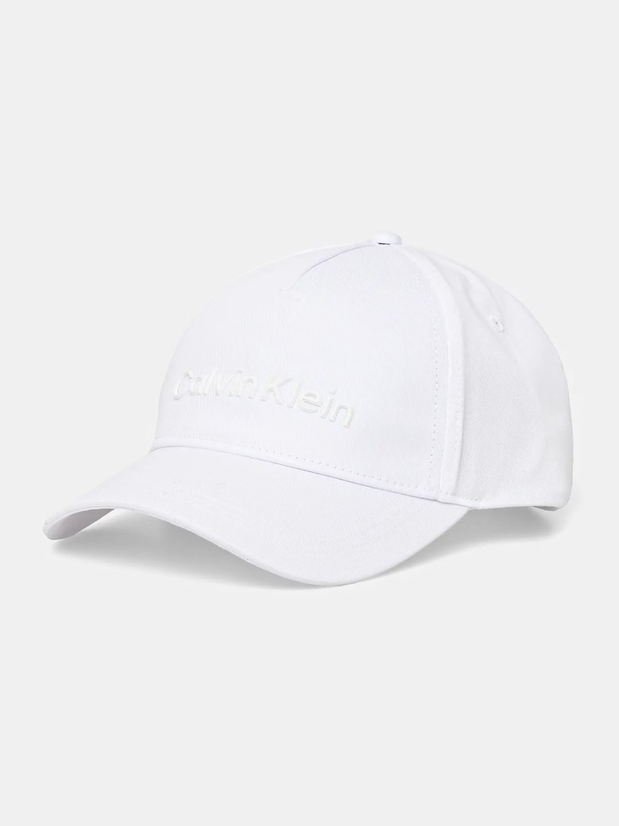 detail Calvin Klein pánská bílá kšiltovka