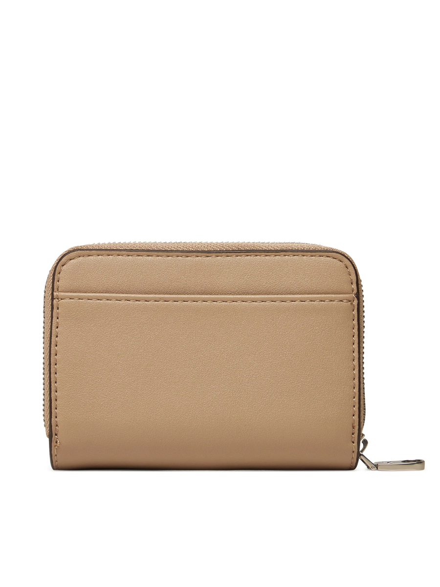 detail Calvin Klein dámská béžová peněženka malá