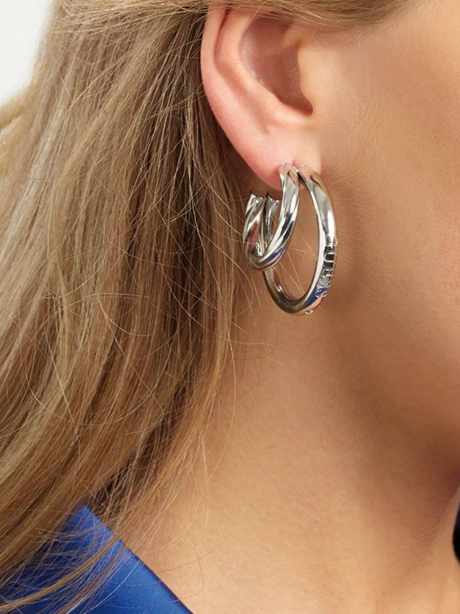 detail Guess dámské stříbrné náušnice