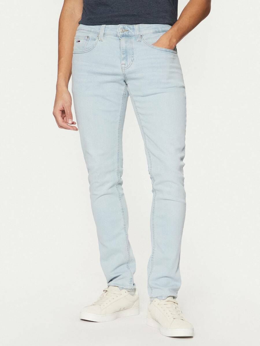 detail Tommy Jeans pánské světle modré džíny