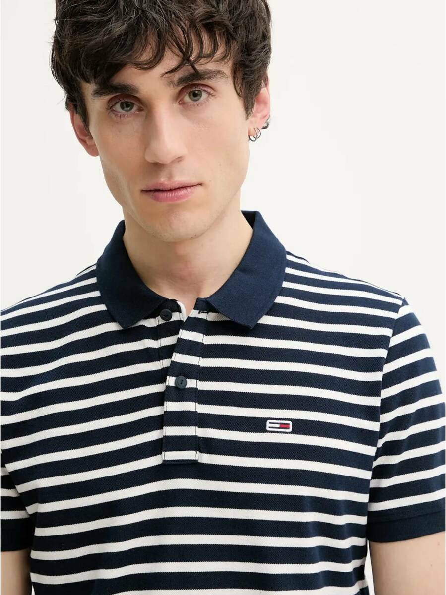 detail Tommy Jeans pánské pruhované polo tričko