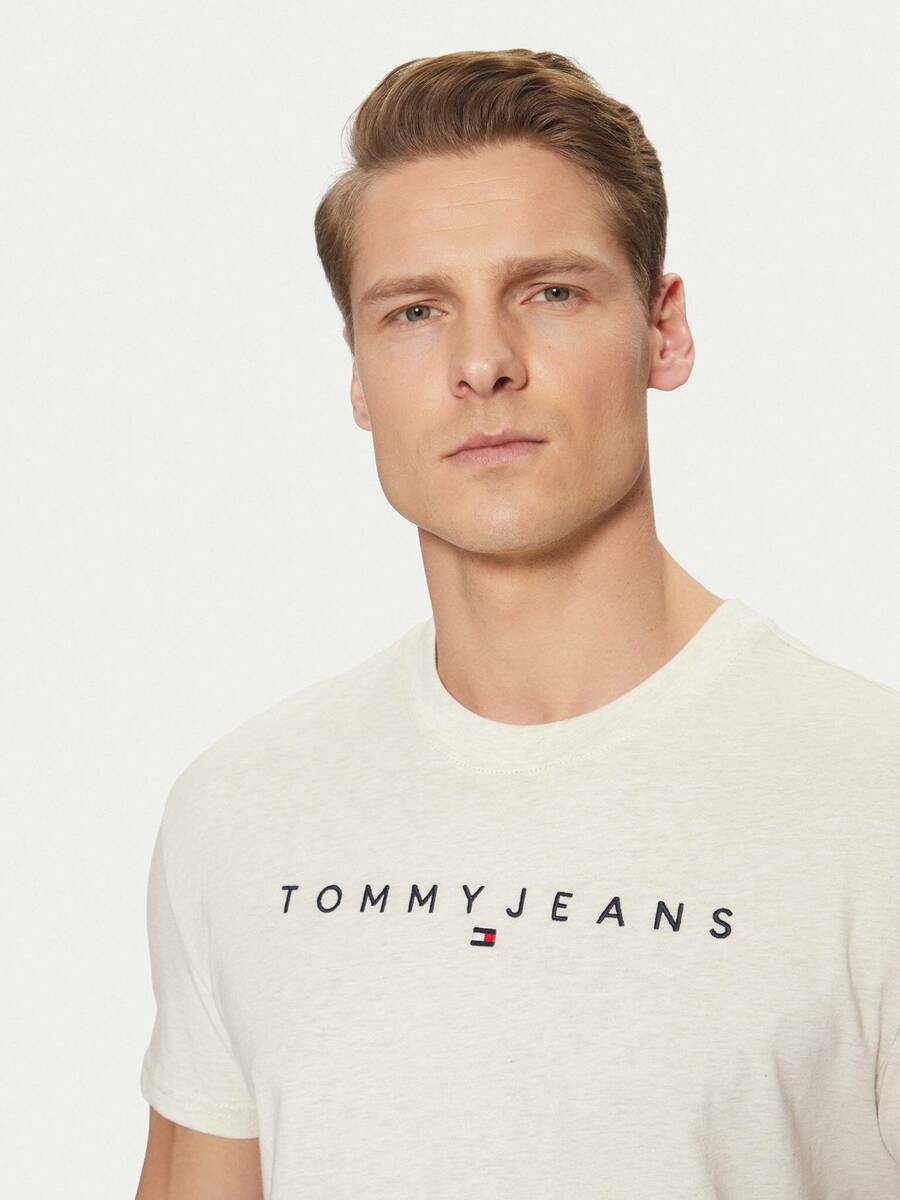 detail Tommy Jeans pánské krémové tričko