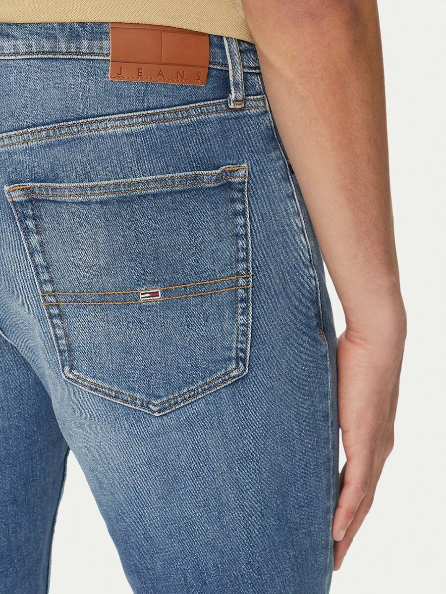 detail Tommy Jeans pánské modré džíny Austin
