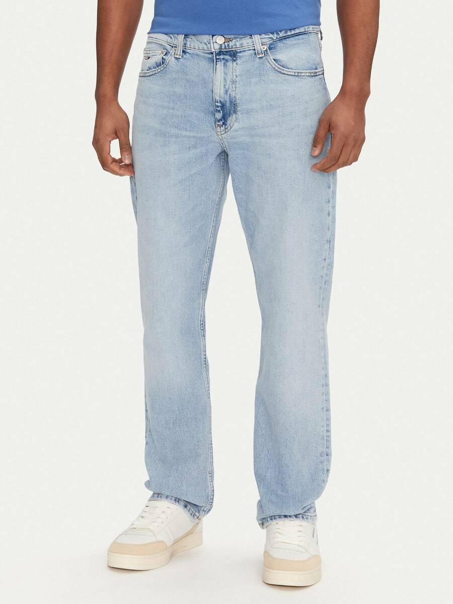 detail Tommy Jeans pánské světle modré džíny Ryan