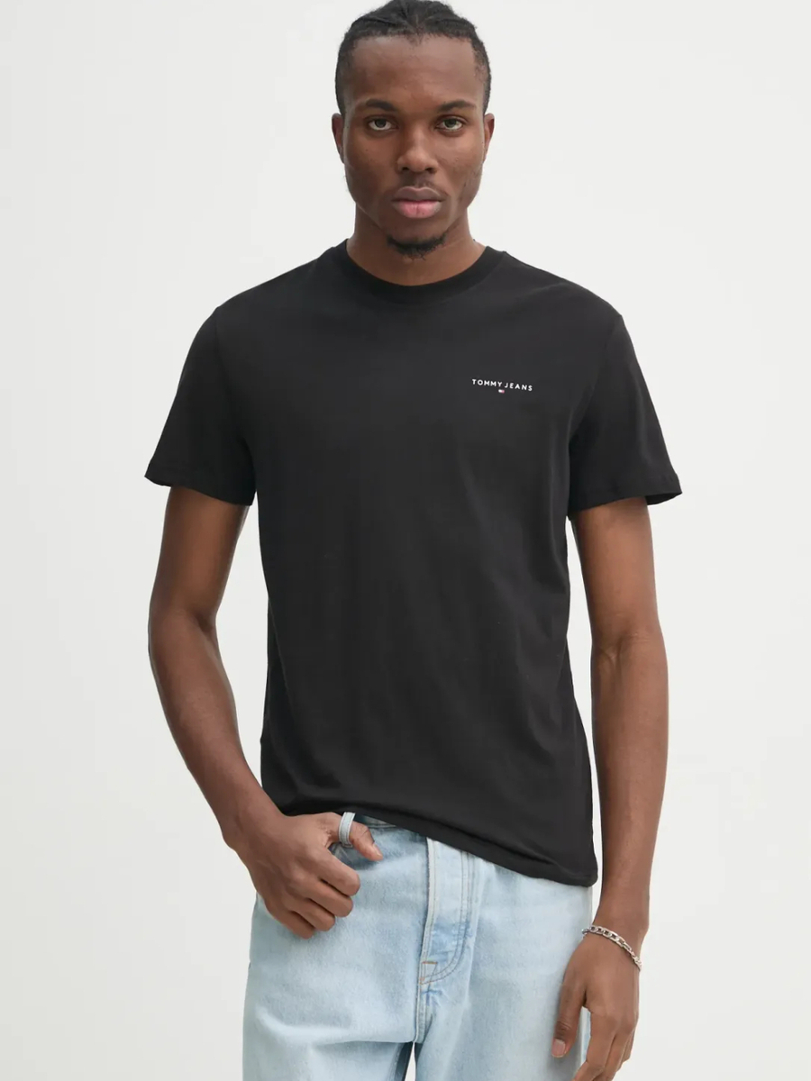 detail Tommy Jeans pánské černé tričko