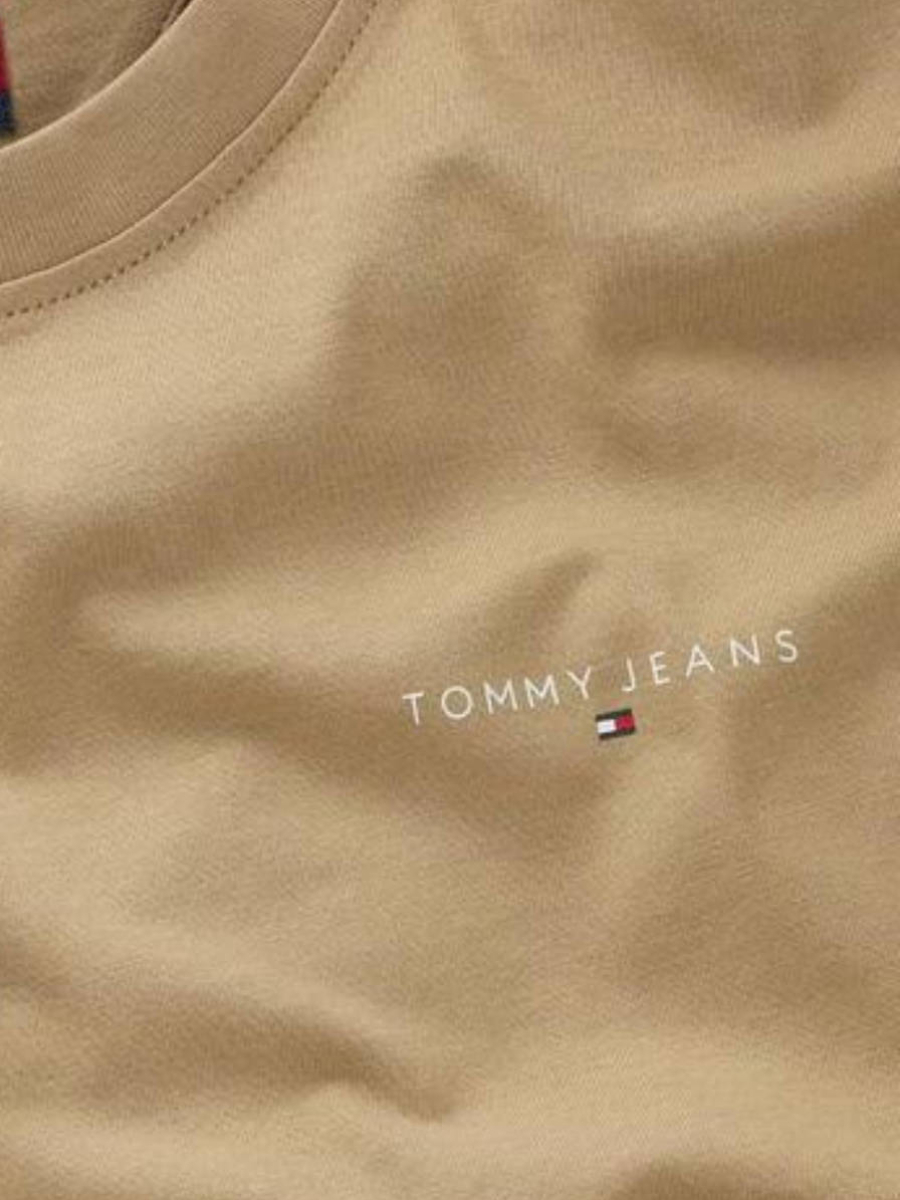 detail Tommy Jeans pánské béžové tričko
