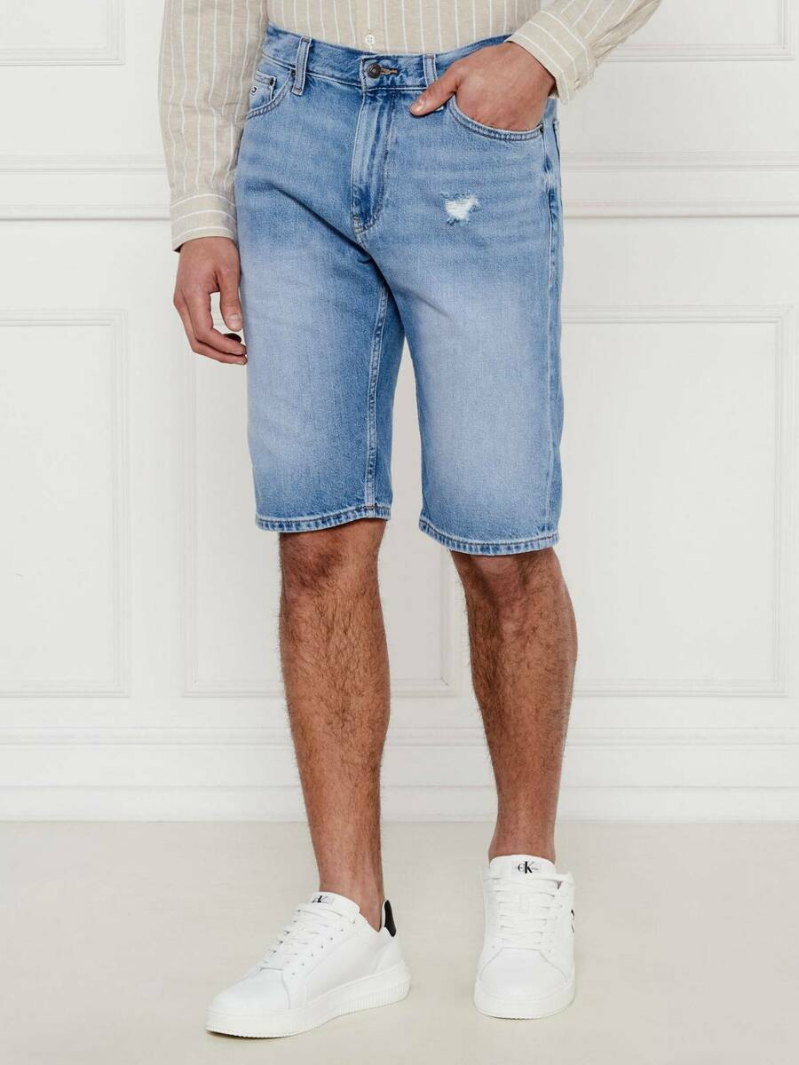 detail Tommy Jeans pánské džínové šortky