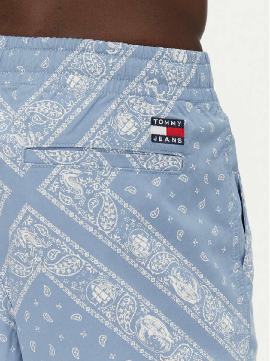 detail Tommy Jeans pánské modré šortky