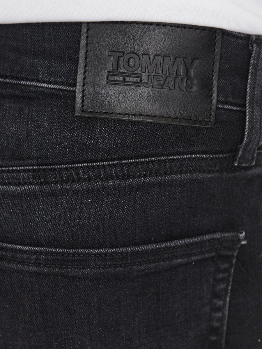 detail Tommy Jeans pánské černé džíny