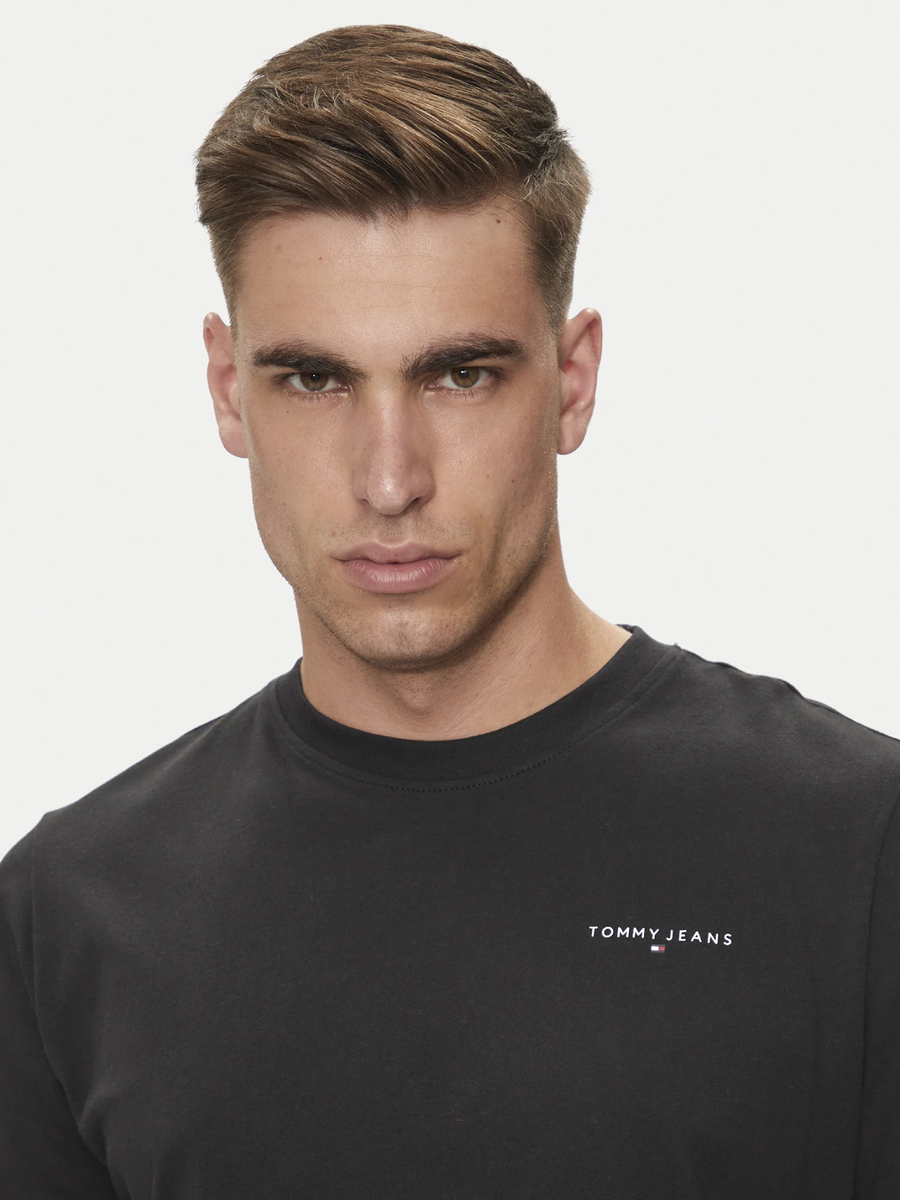detail Tommy Jeans pánské černé tričko