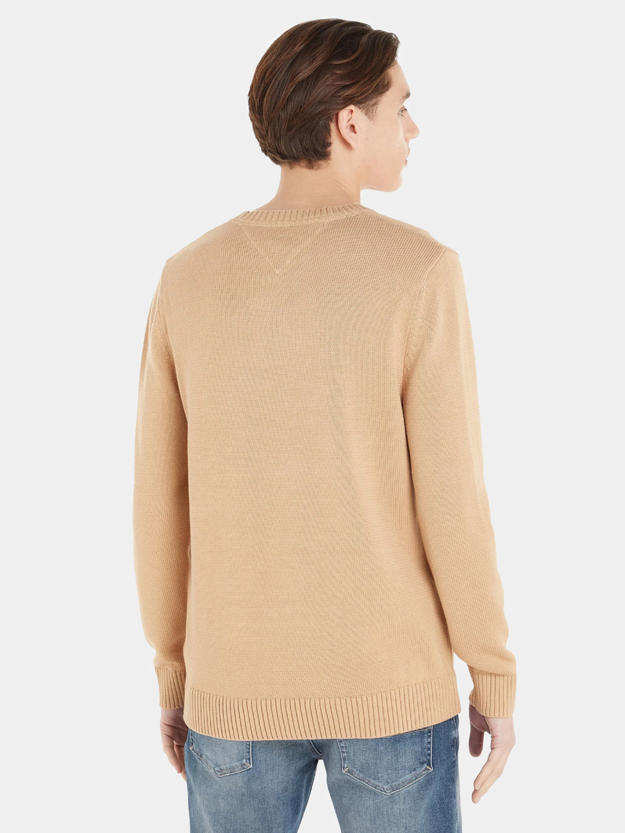 detail Tommy Jeans pánský béžový svetr