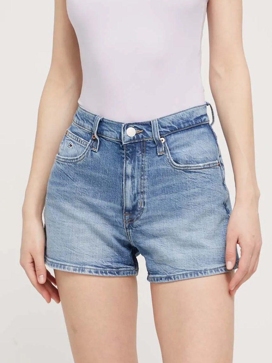 detail Tommy Jeans dámské džínové šortky
