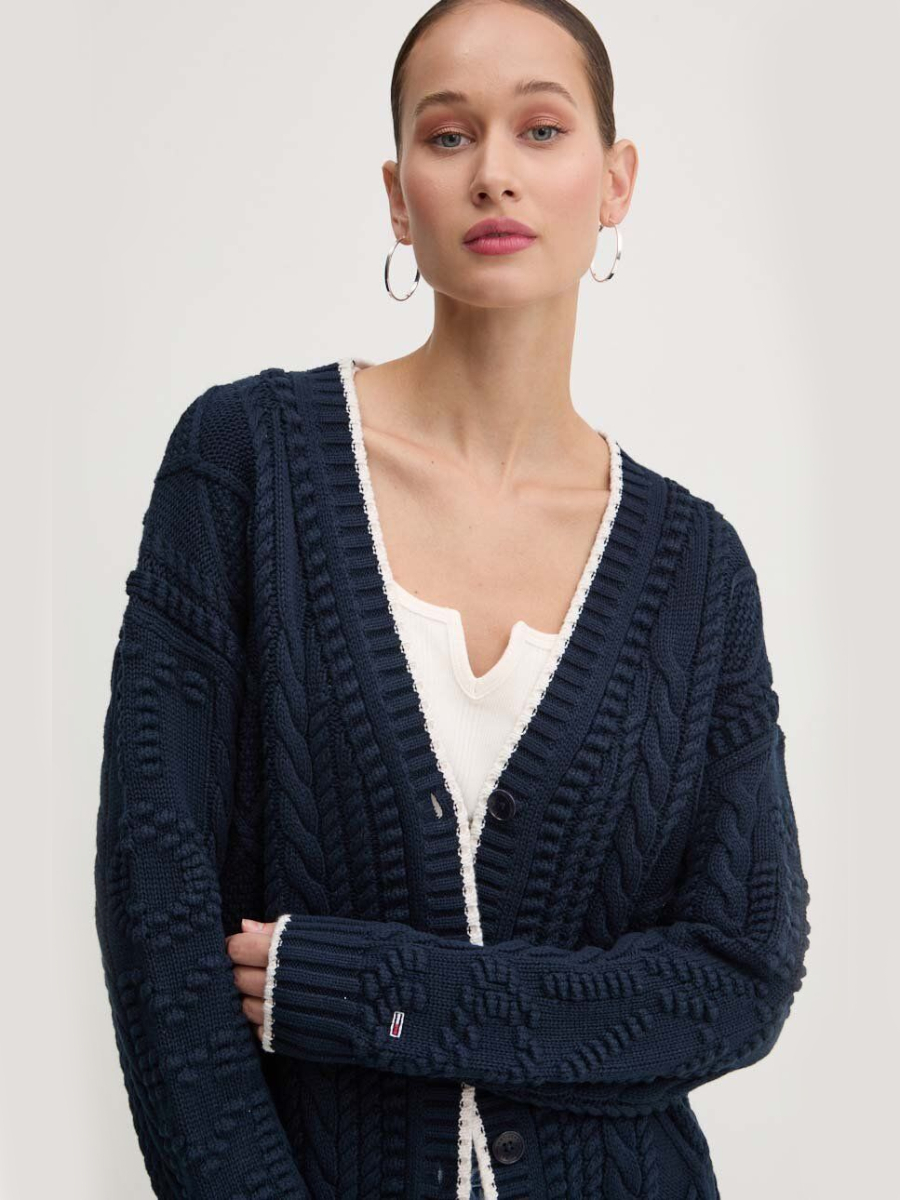 detail Tommy Jeans dámský tmavě modrý kardigan