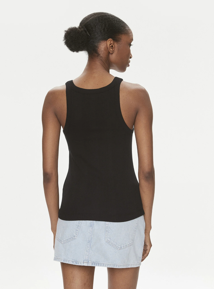 detail Calvin Klein dámské černé tílko