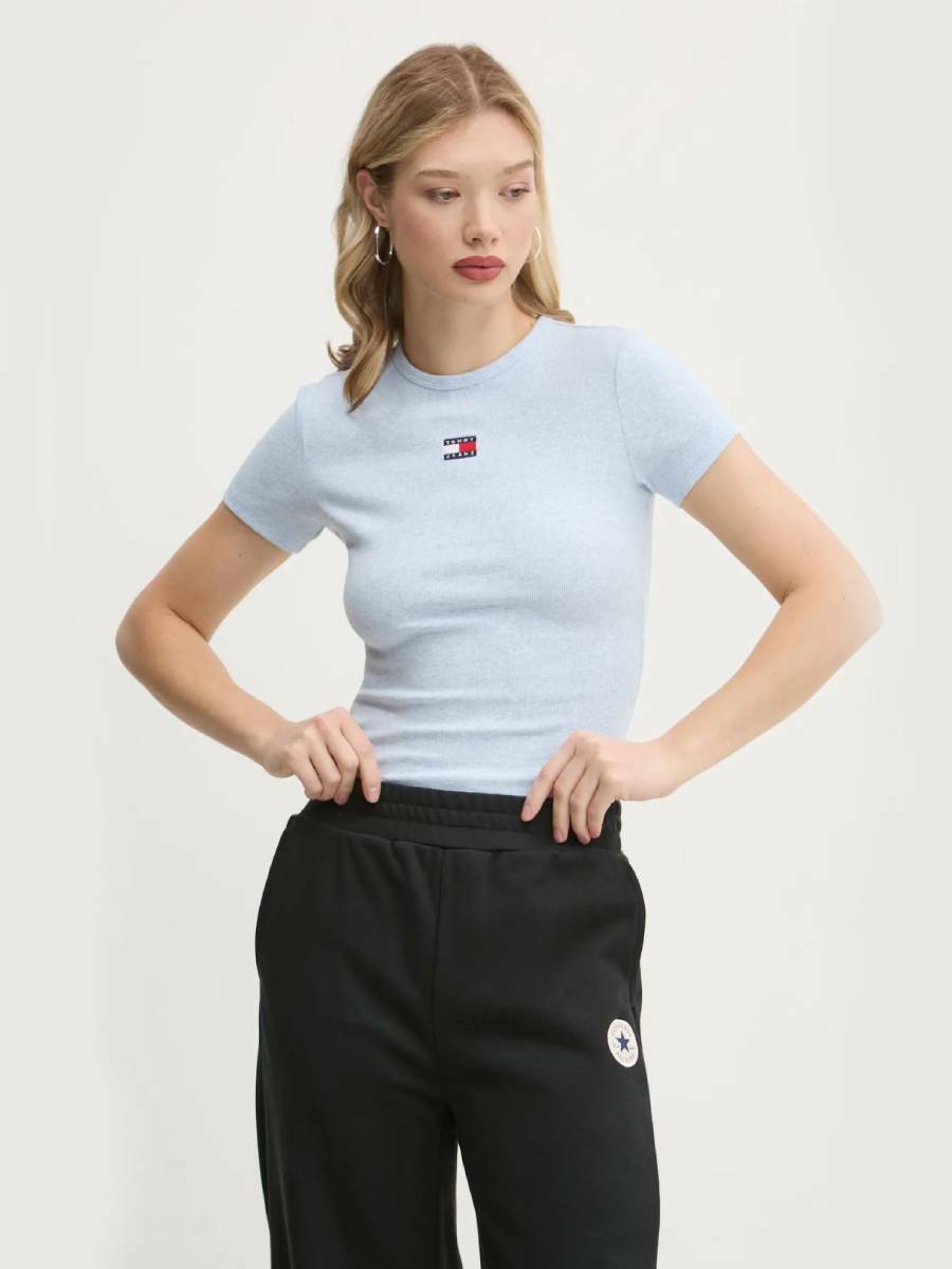 detail Tommy Jeans dámské modré tričko