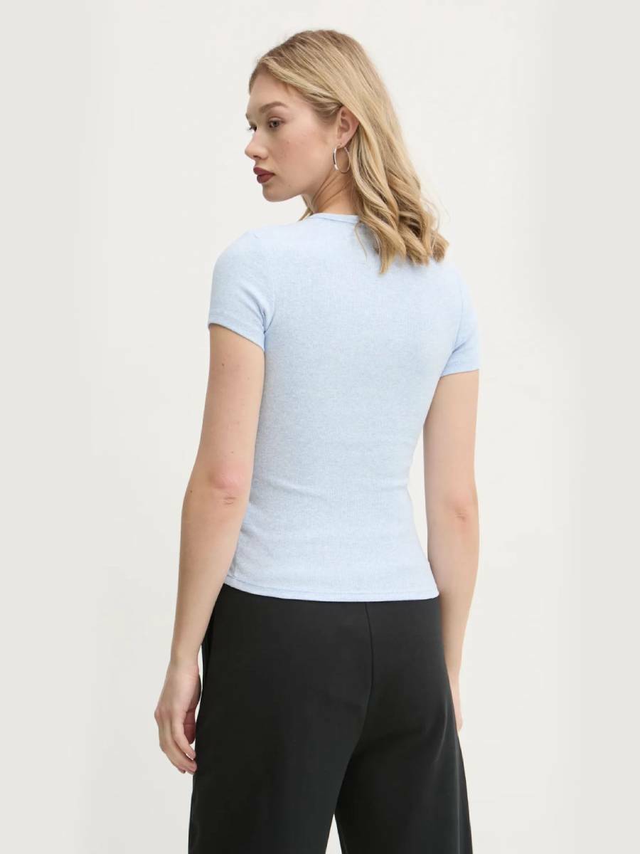 detail Tommy Jeans dámské modré tričko