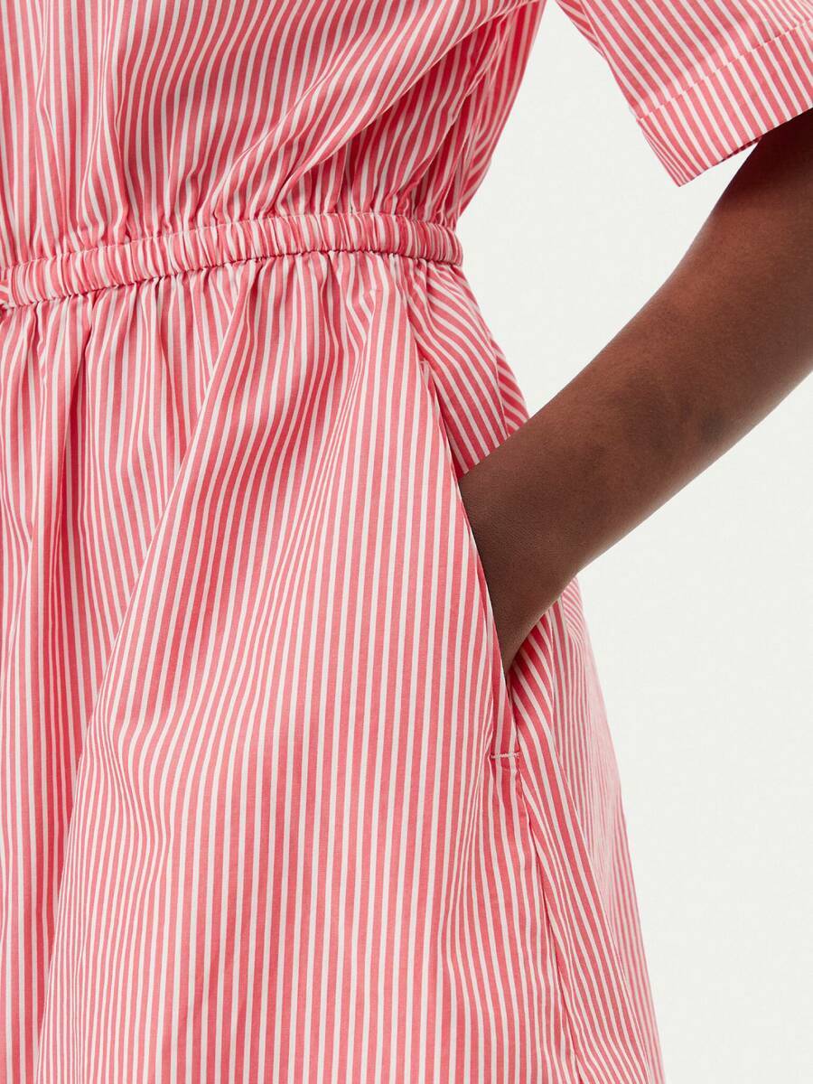 detail Tommy Jeans dámské pruhované šaty