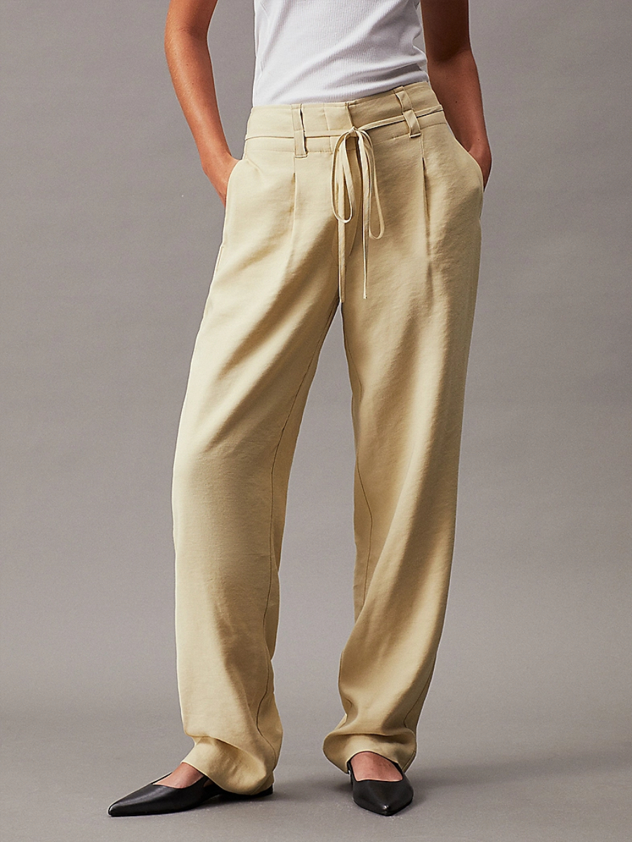 detail Calvin Klein dámské zelené kalhoty