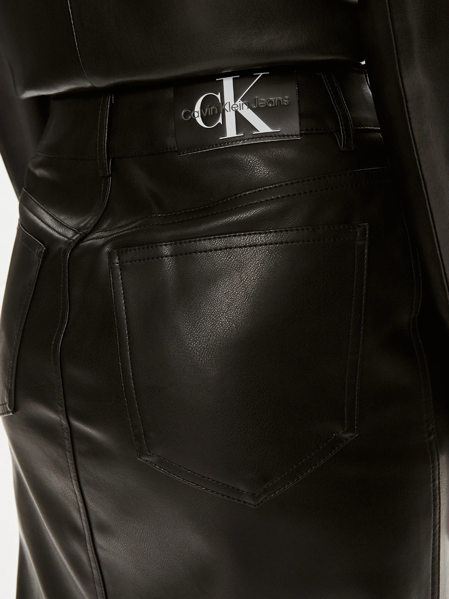 detail Calvin Klein dámská černá sukně