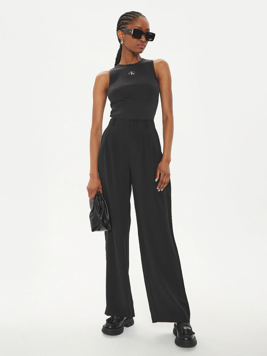 detail Calvin Klein dámské černé kalhoty