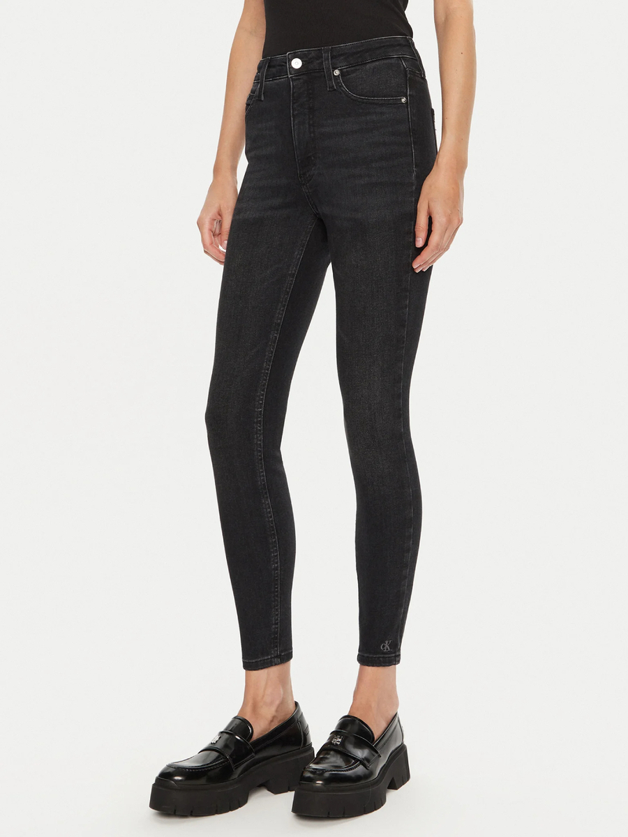 detail Calvin Klein dámské černé džíny