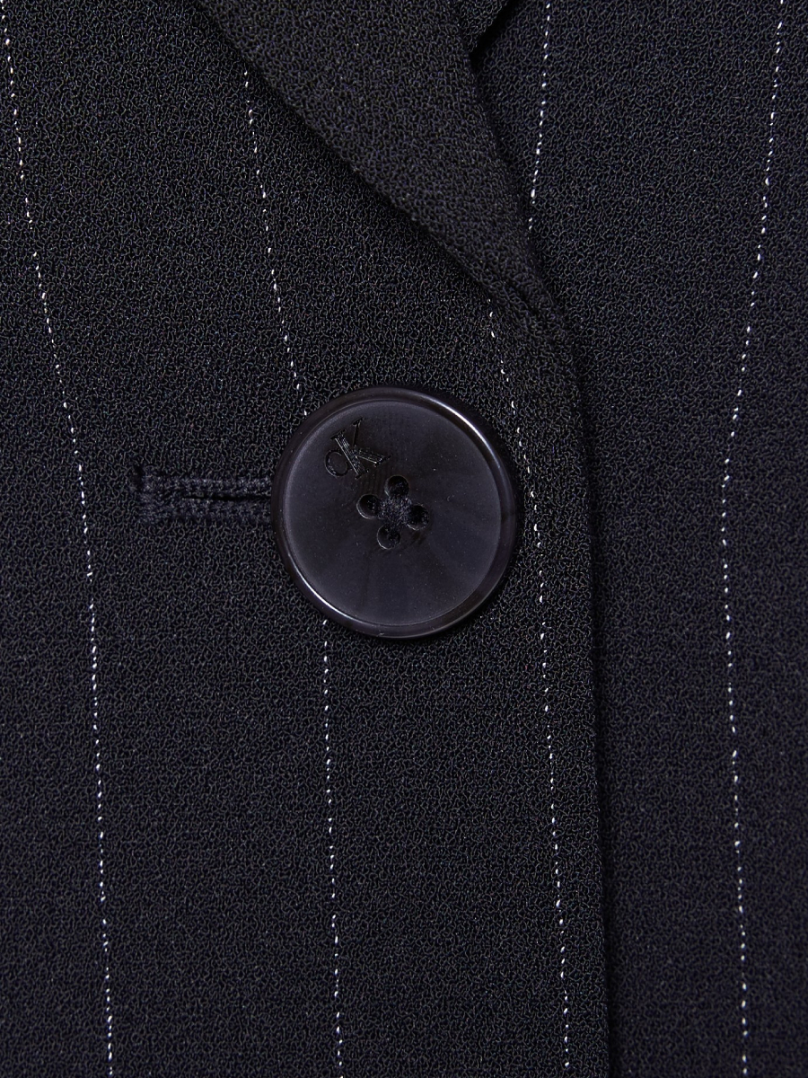 detail Calvin Klein dámský černý blejzr