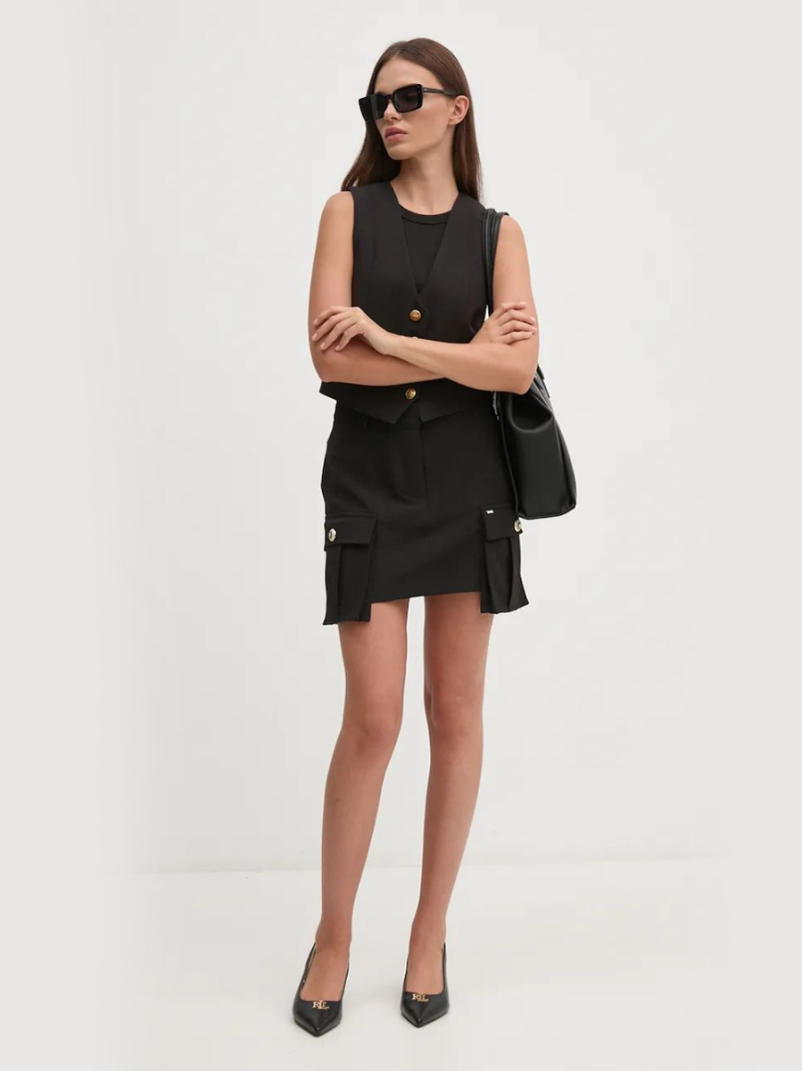 detail Calvin Klein dámské černé tílko