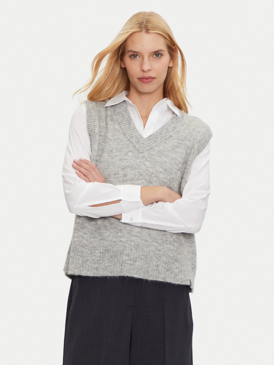 detail Calvin Klein dámská šedá vesta