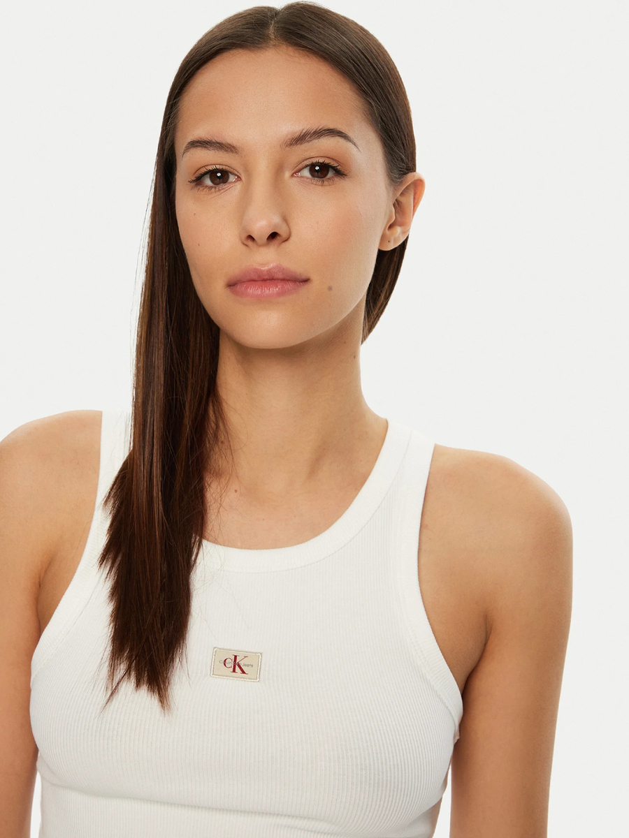 detail Calvin Klein dámské bílé tílko