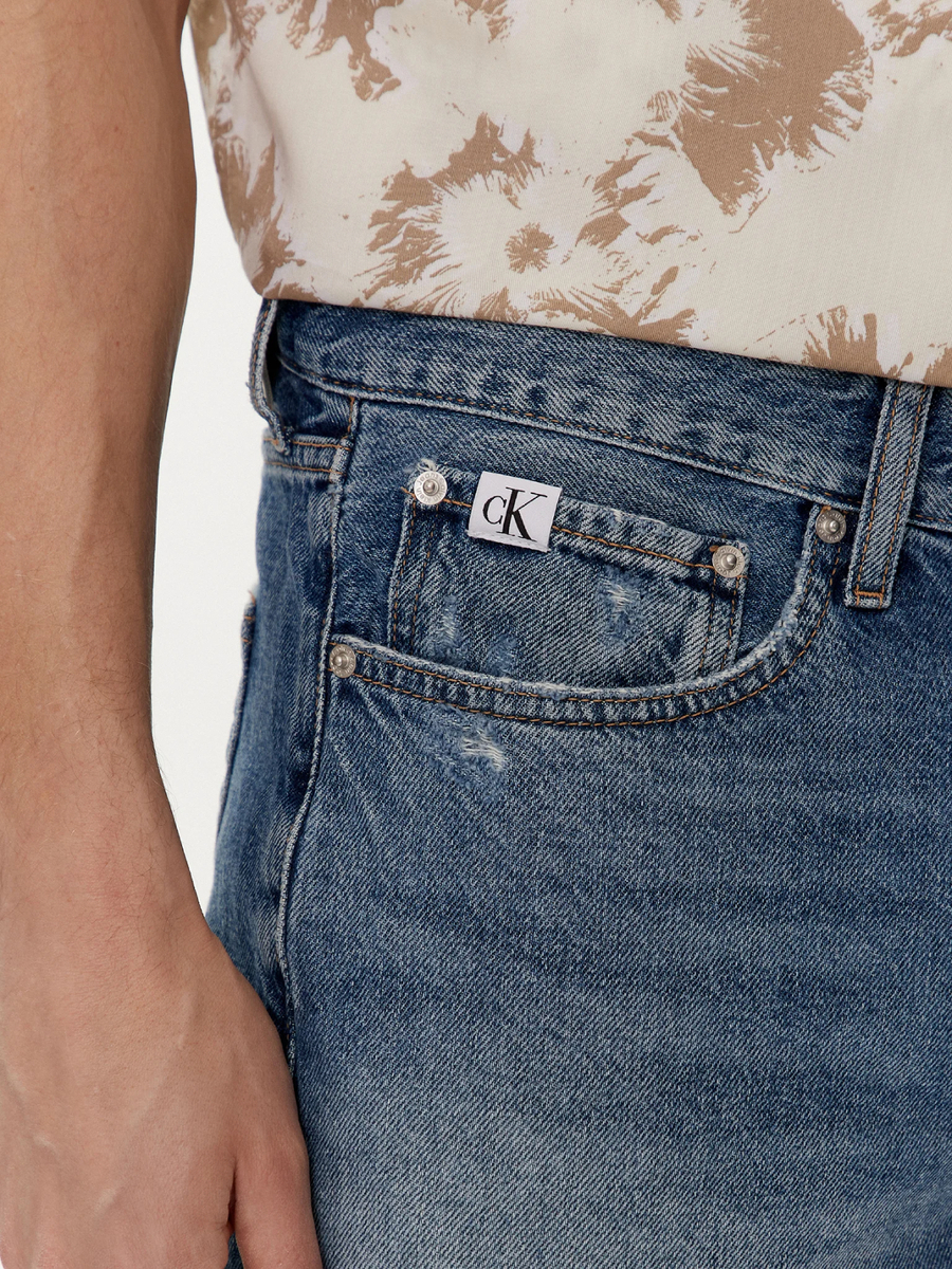 detail Calvin Klein pánské modré džínové šortky