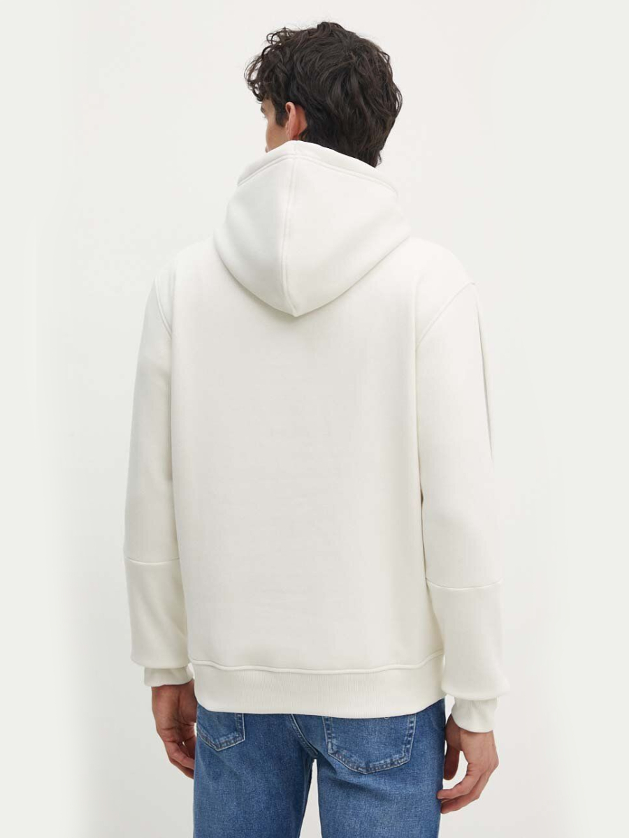 detail Calvin Klein pánská krémová mikina