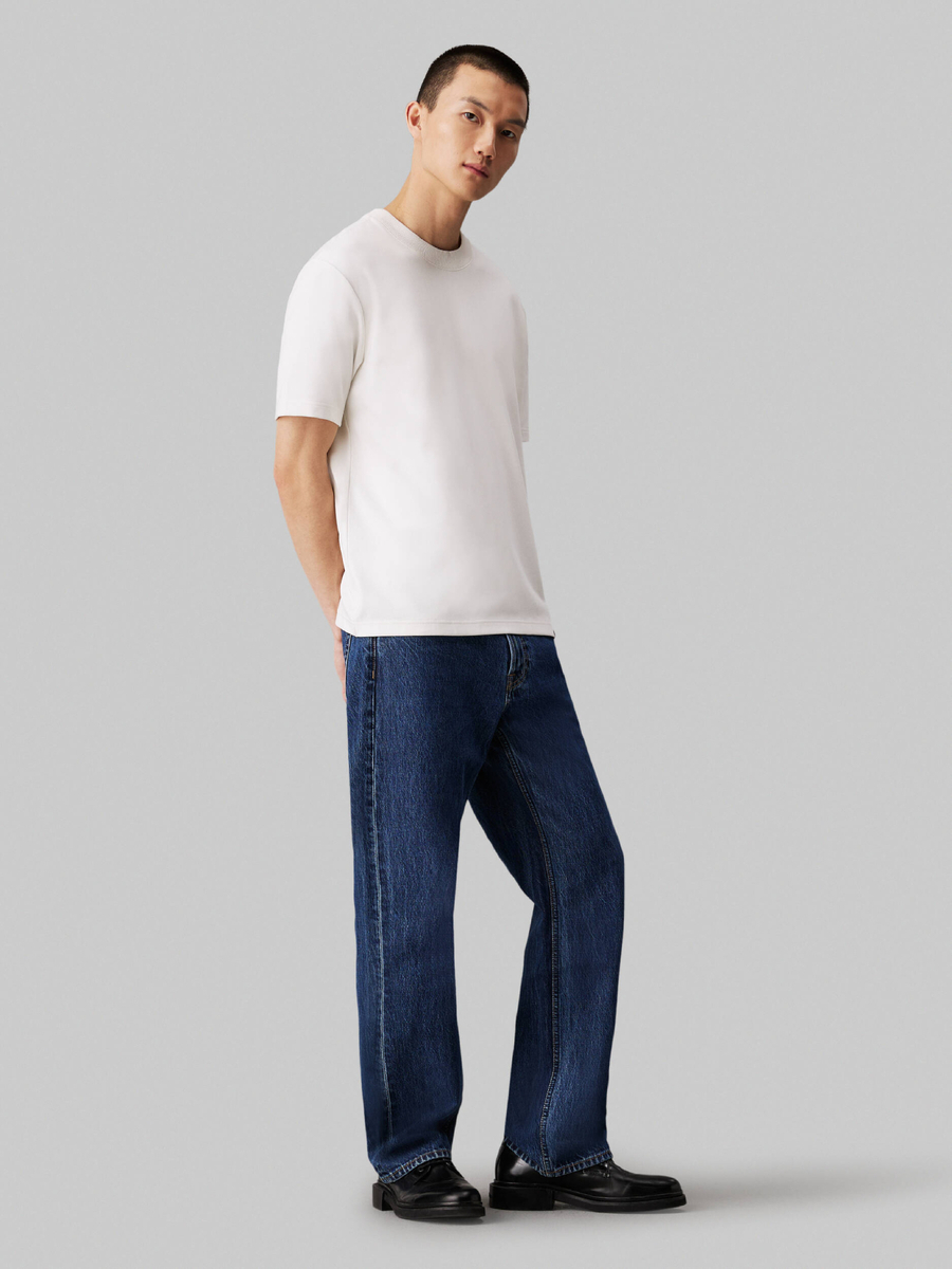 detail Calvin Klein pánské krémové tričko