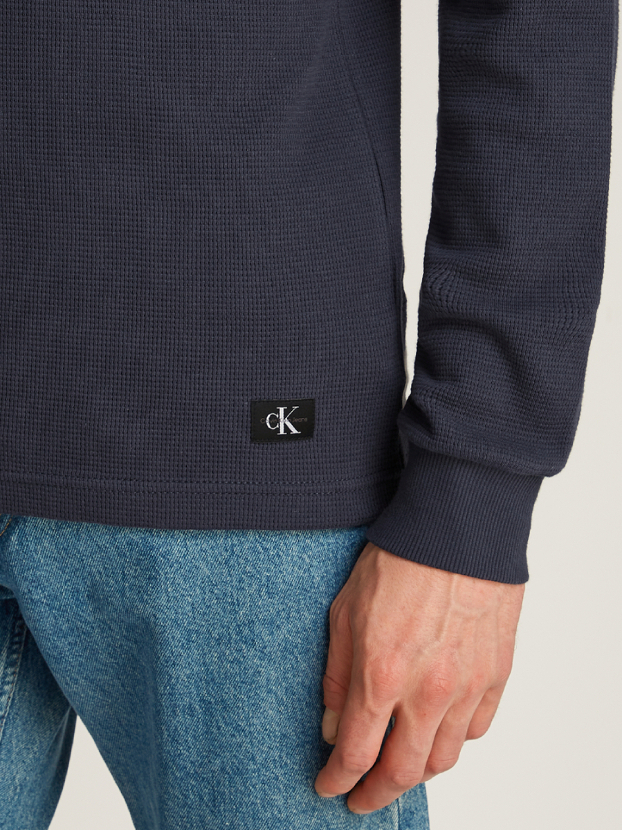 detail Calvin Klein pánská tmavě šedá mikina