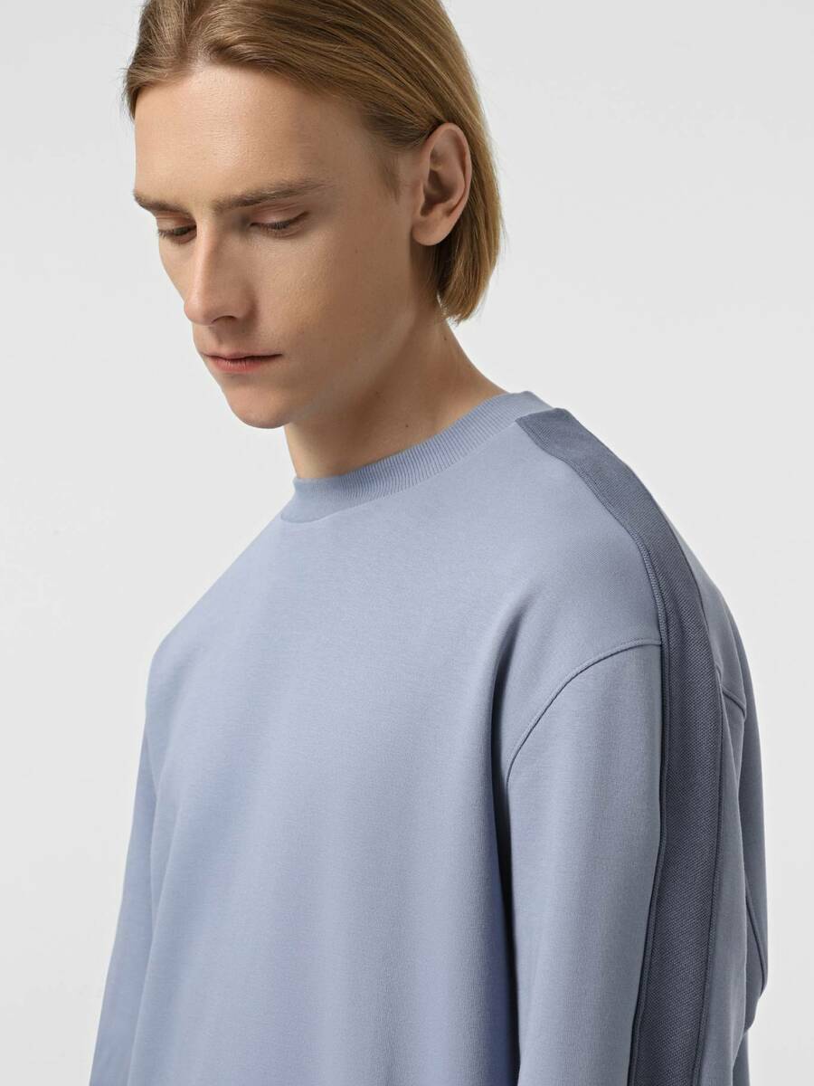 detail Calvin Klein pánská šedo-modrá mikina