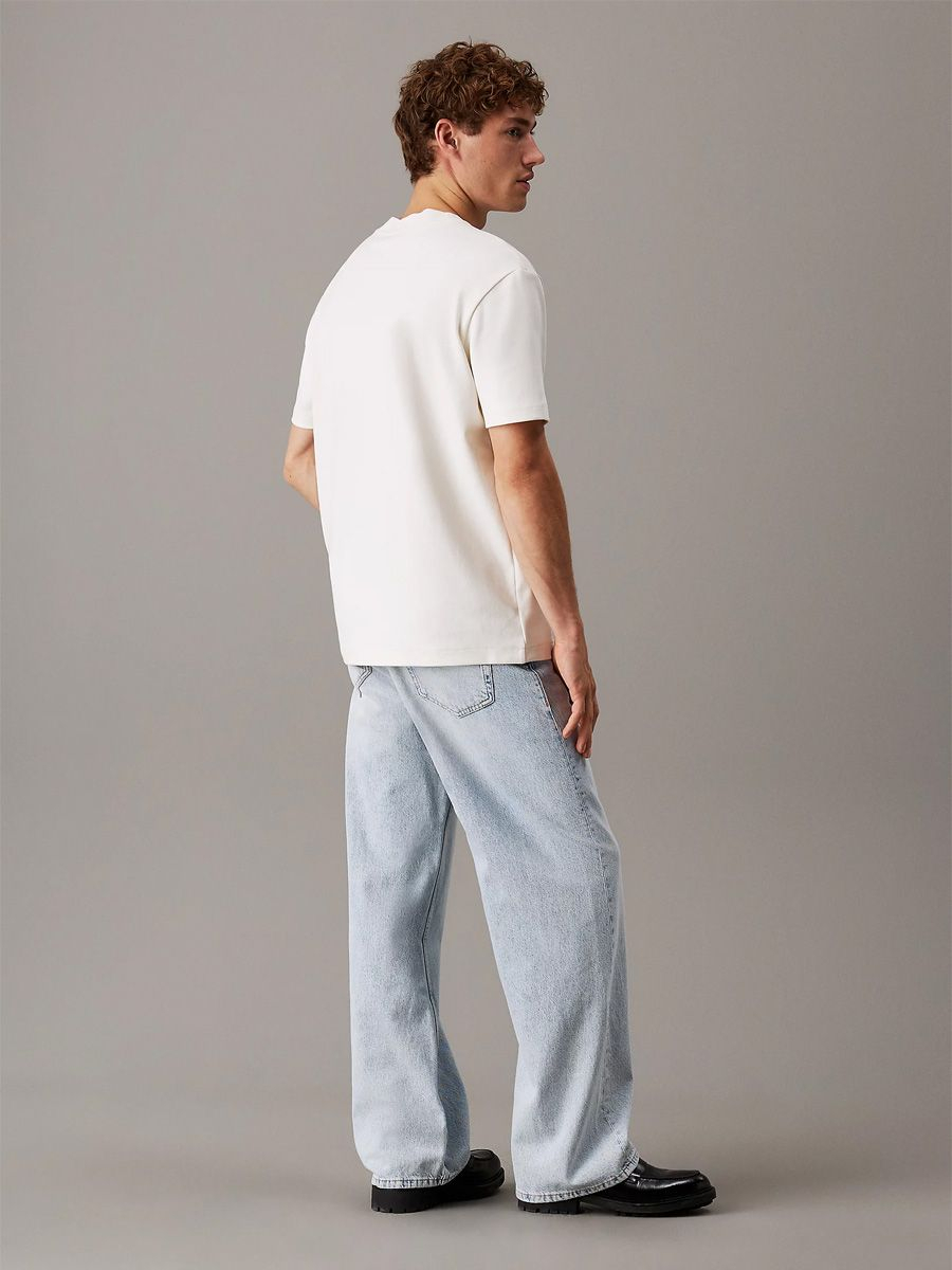 detail Calvin Klein pánské krémové tričko