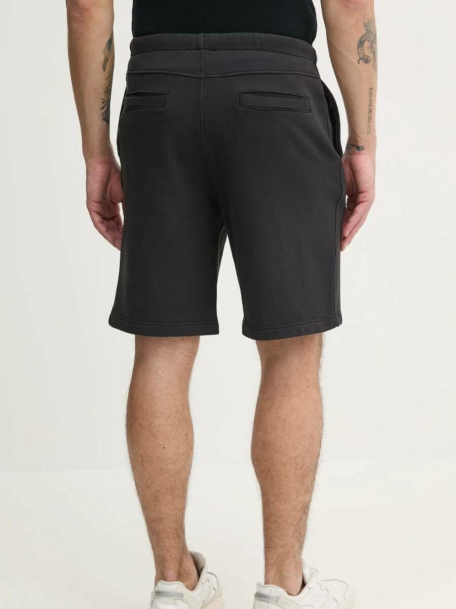 detail Calvin Klein pánské černé kraťasy Garment